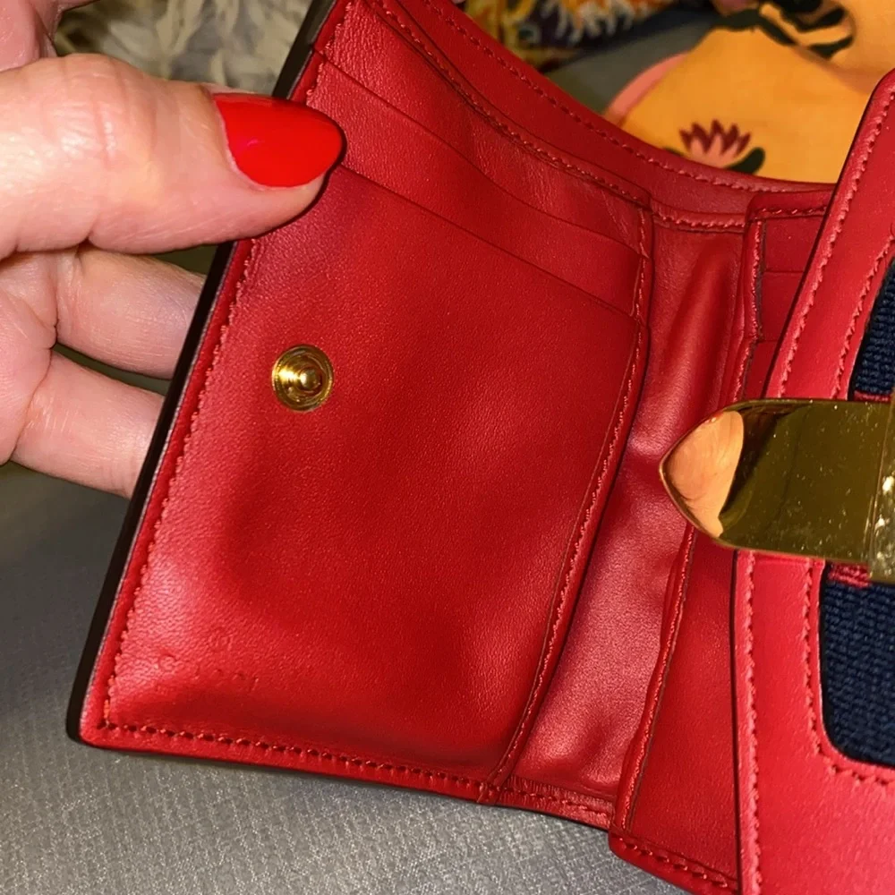 GUCCI Sylvie Leather Wallet - Picture 8 of 13